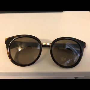 Tory Burch Panama sunglasses